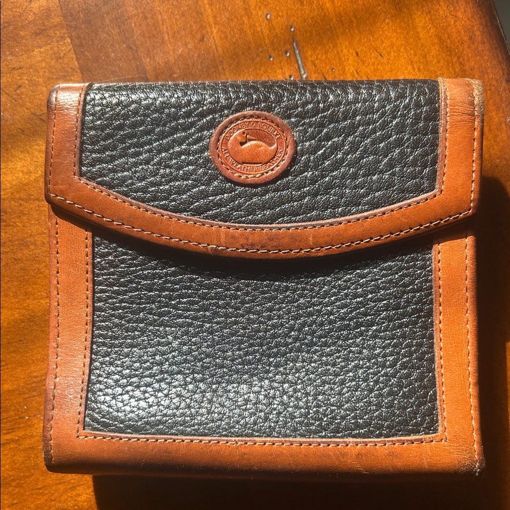 Vintage Dooney & Bourke Black and Tan Leather Wallet